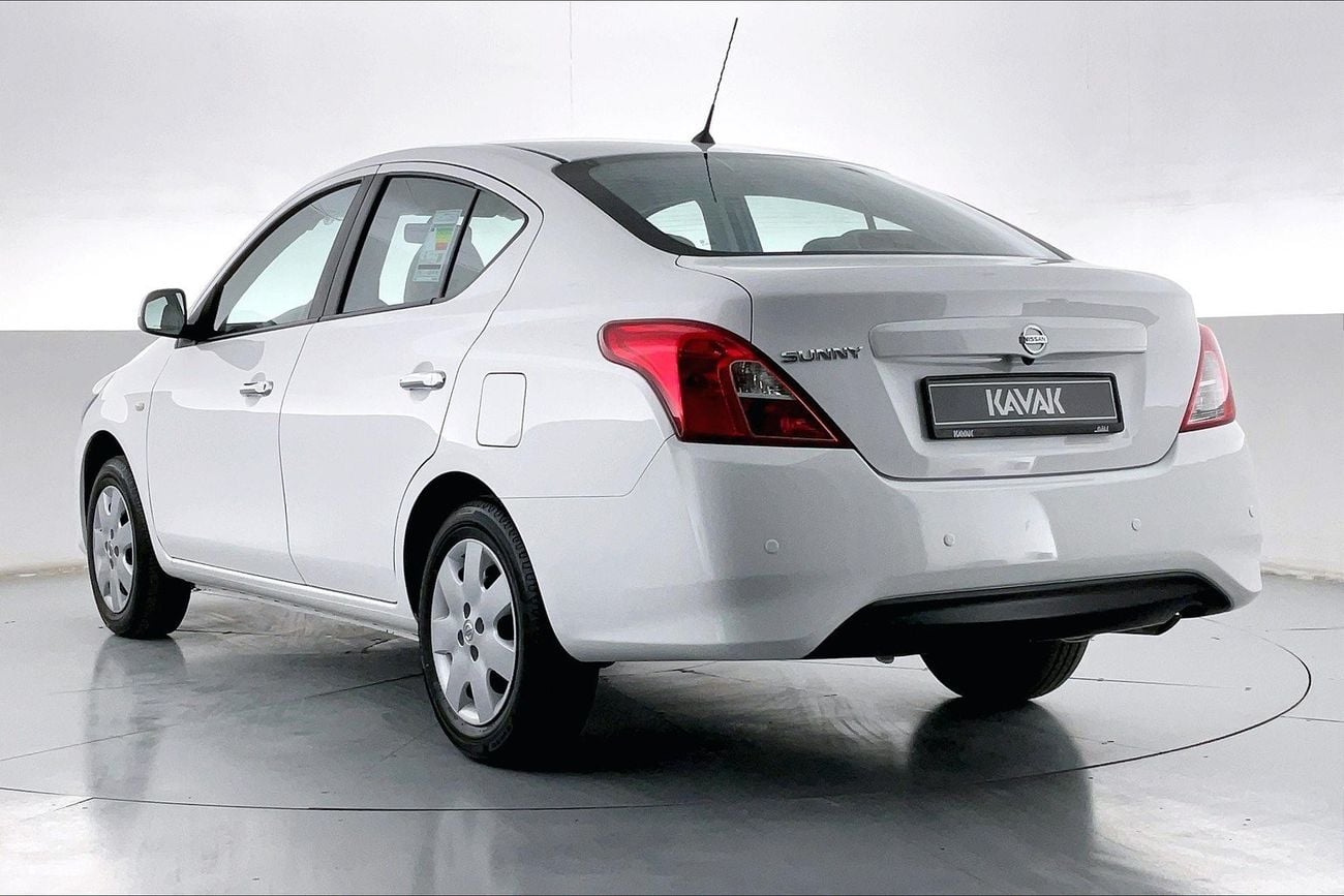 نيسان صني SV | سنة ضمان مجانية | نسبة التمويل 1.99% | خالية من أضرار الفيضانات