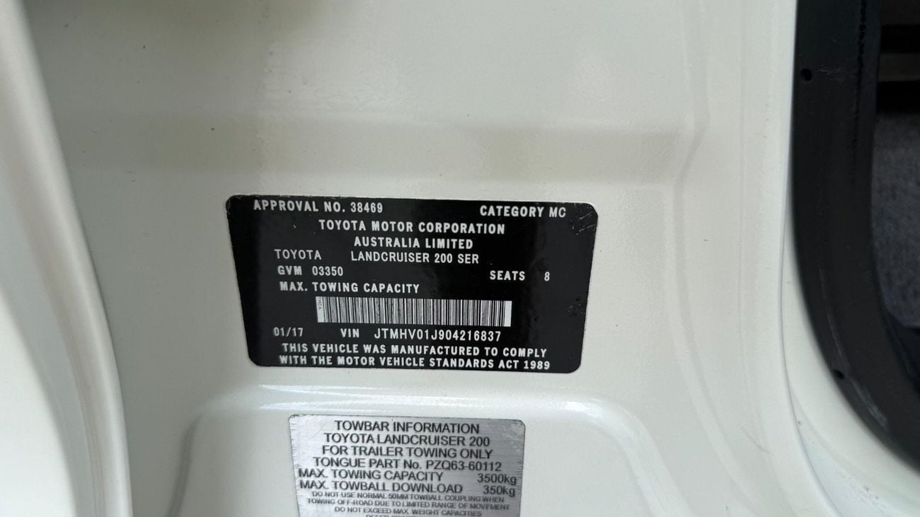 Toyota Land Cruiser GXL export from Australia