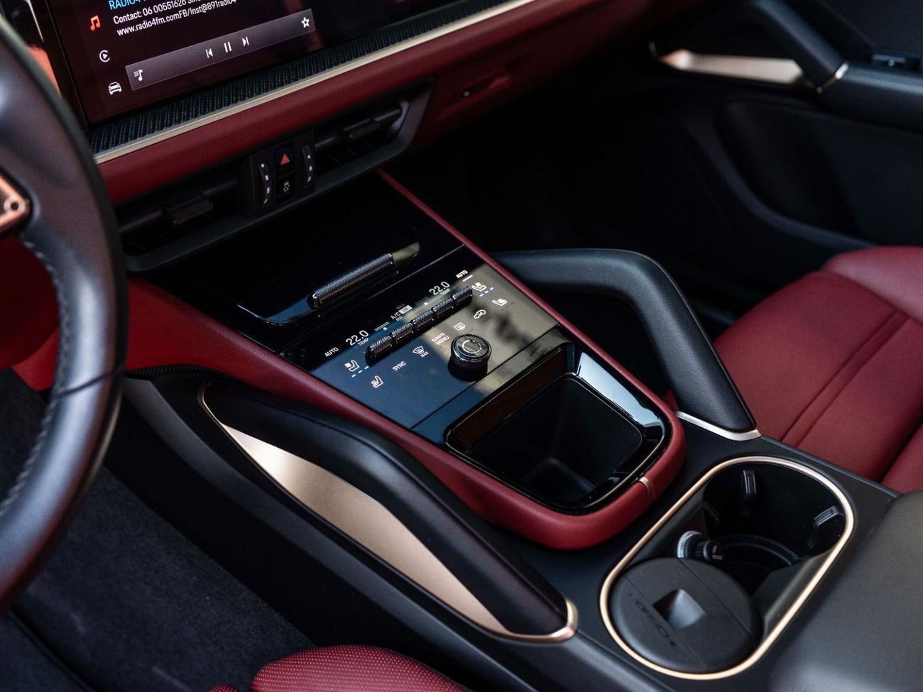 Porsche Cayenne Base Coupe