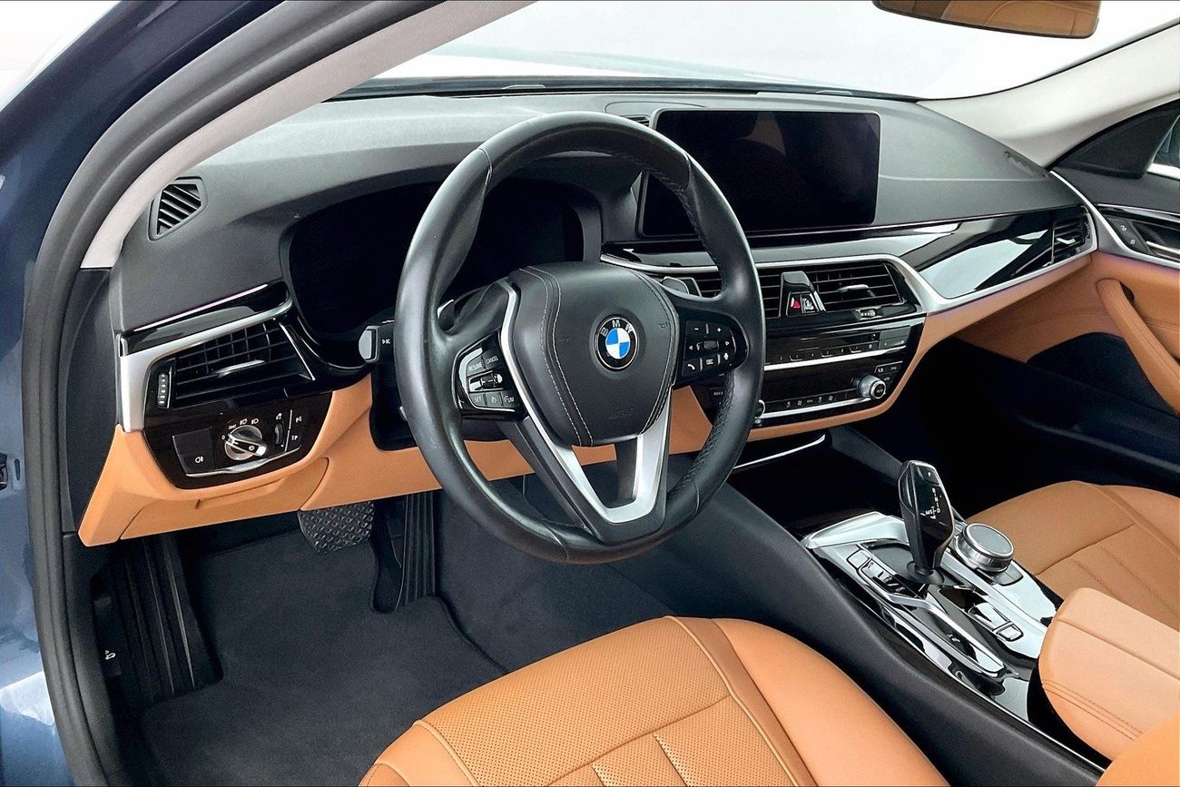 كيا كادنزا EX | ضمان مجاني لمدة عام | 0 دفعة أولى