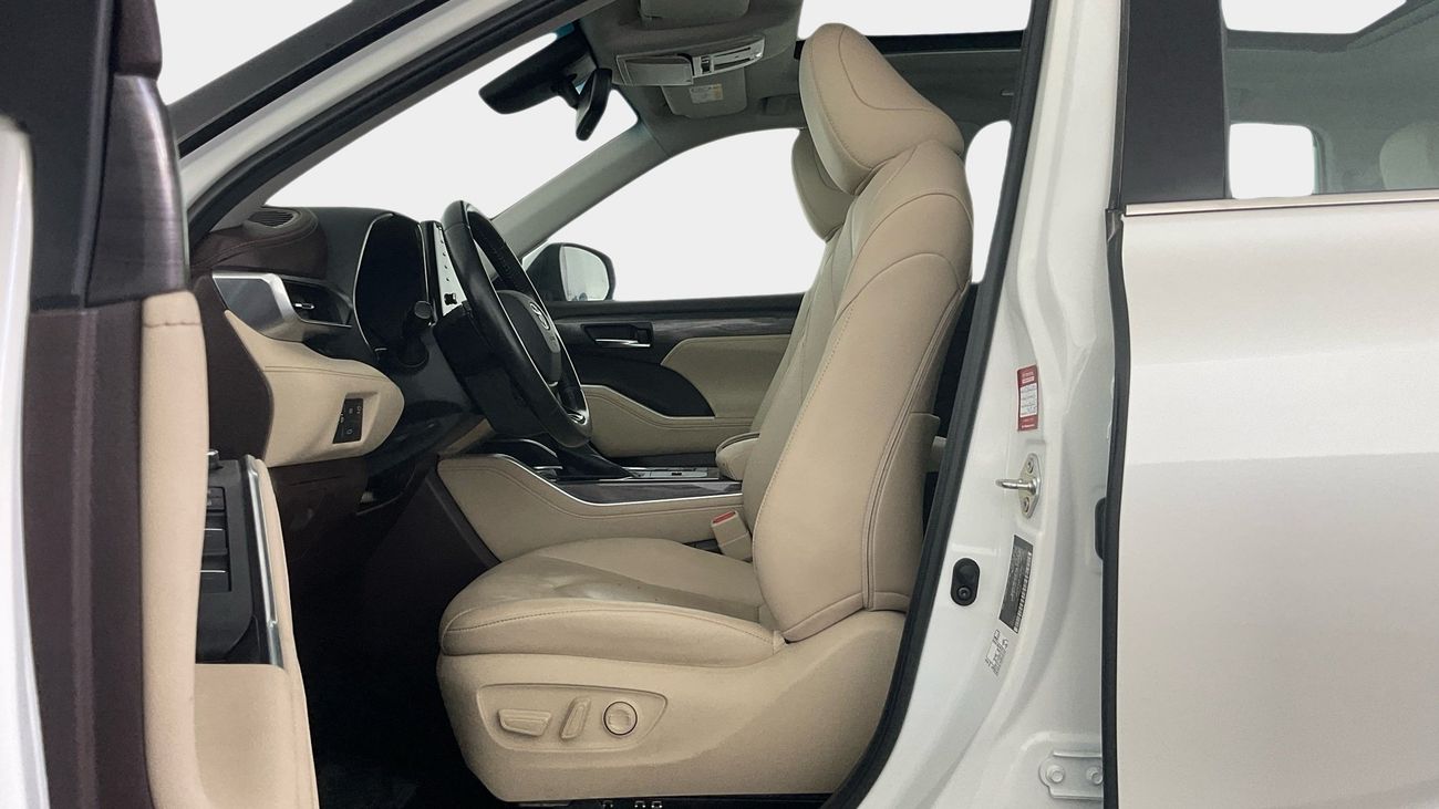 تويوتا هايلاندر VXR | شامل الضمان | 0 ﺪﻔﻋﺓ ﺃﻮﻟﻯ