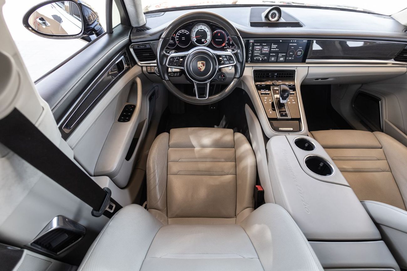 Porsche Panamera Turbo Sport Turismo 4.0L RWD