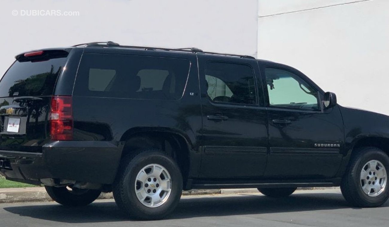 Chevrolet Suburban LT- 2013 - EXCELLENT CONDITION