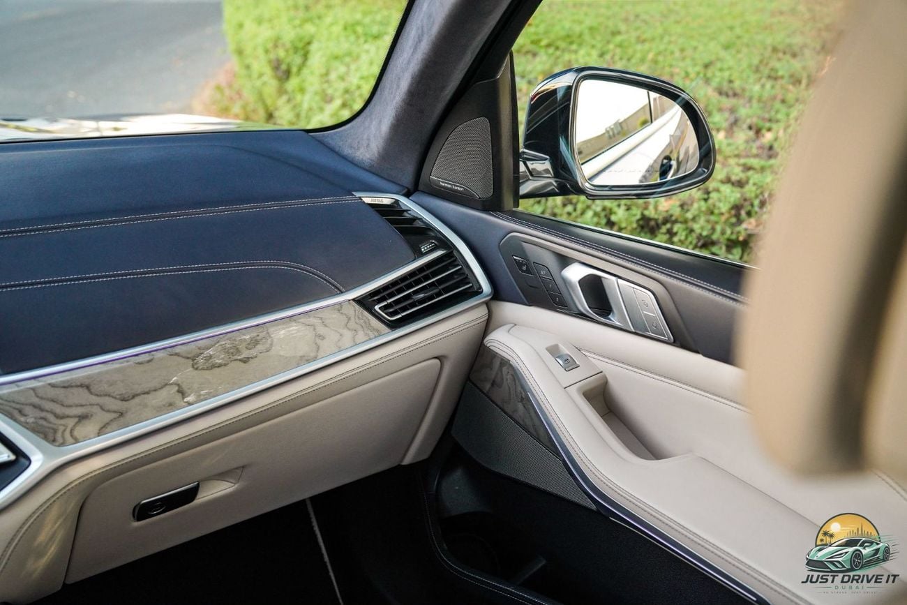 بي أم دبليو X7 50i M SPORT