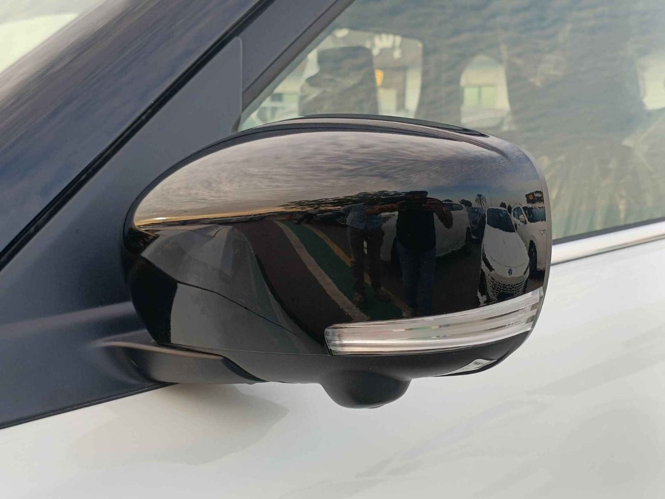 سوزوكي جراند فيتارا GLX / HYBRID / DOUBLE TONE / 1.5L V4 /  "9" DISPLAY / 360* CAMERA / HEADUP DISPLAY (CODE # GVHB4X2F)