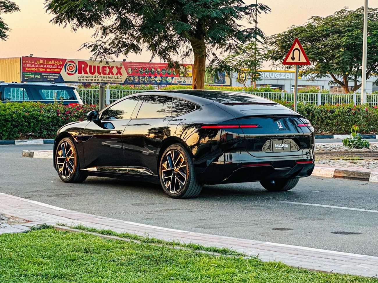 Avatr 12 2024 AVATR 12 Performance AWD | 94.5 kWh | 578 Hp | Range (700 Km) | Law Mileage (44,000 Km) | Warra