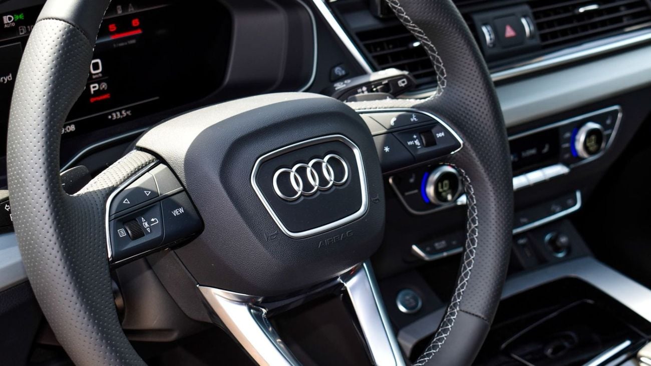 أودي Q5 40 TFSI S-LINE