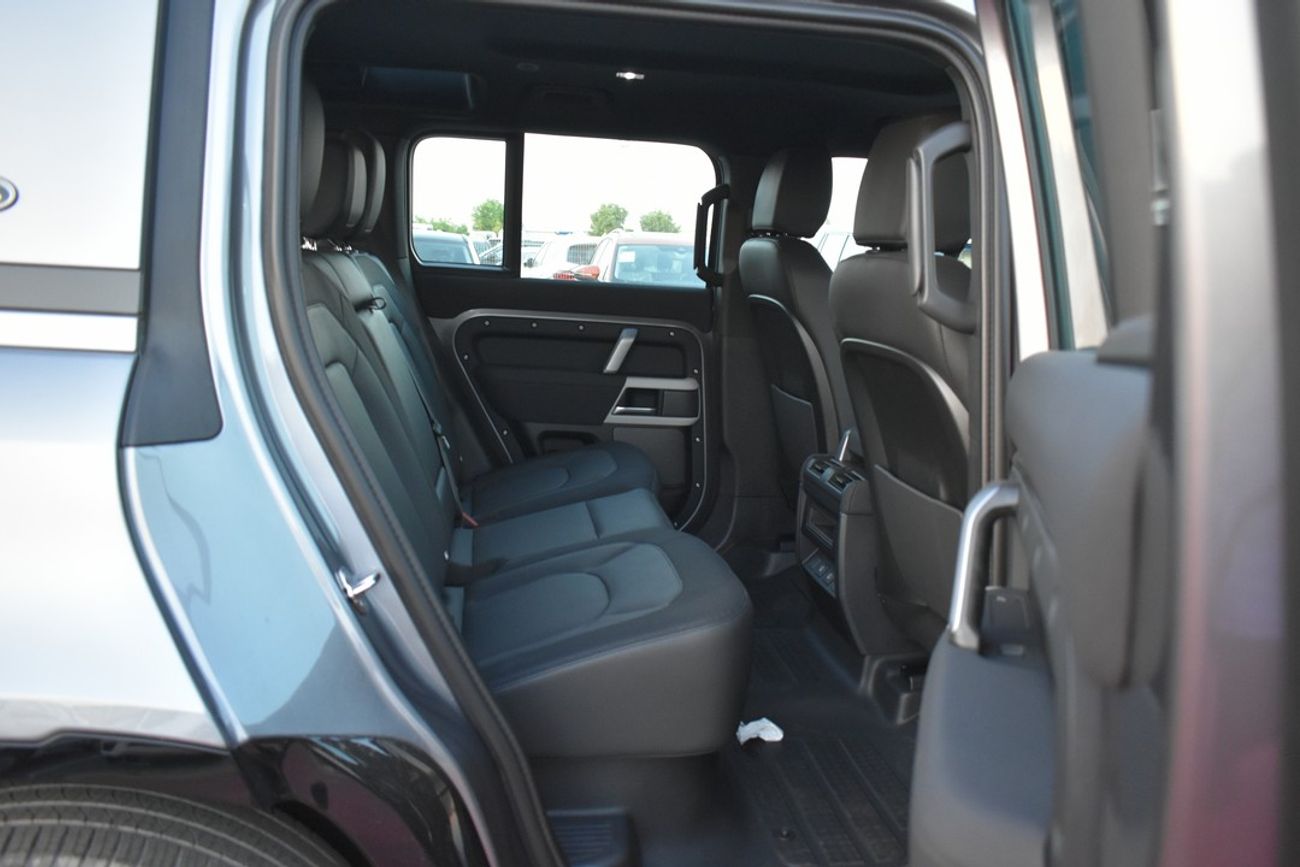 Land Rover Defender X Dynamic SE 3.0l - P400 - GRY_BLK - EURO SPEC - MY23 (EXPORT PRICE)