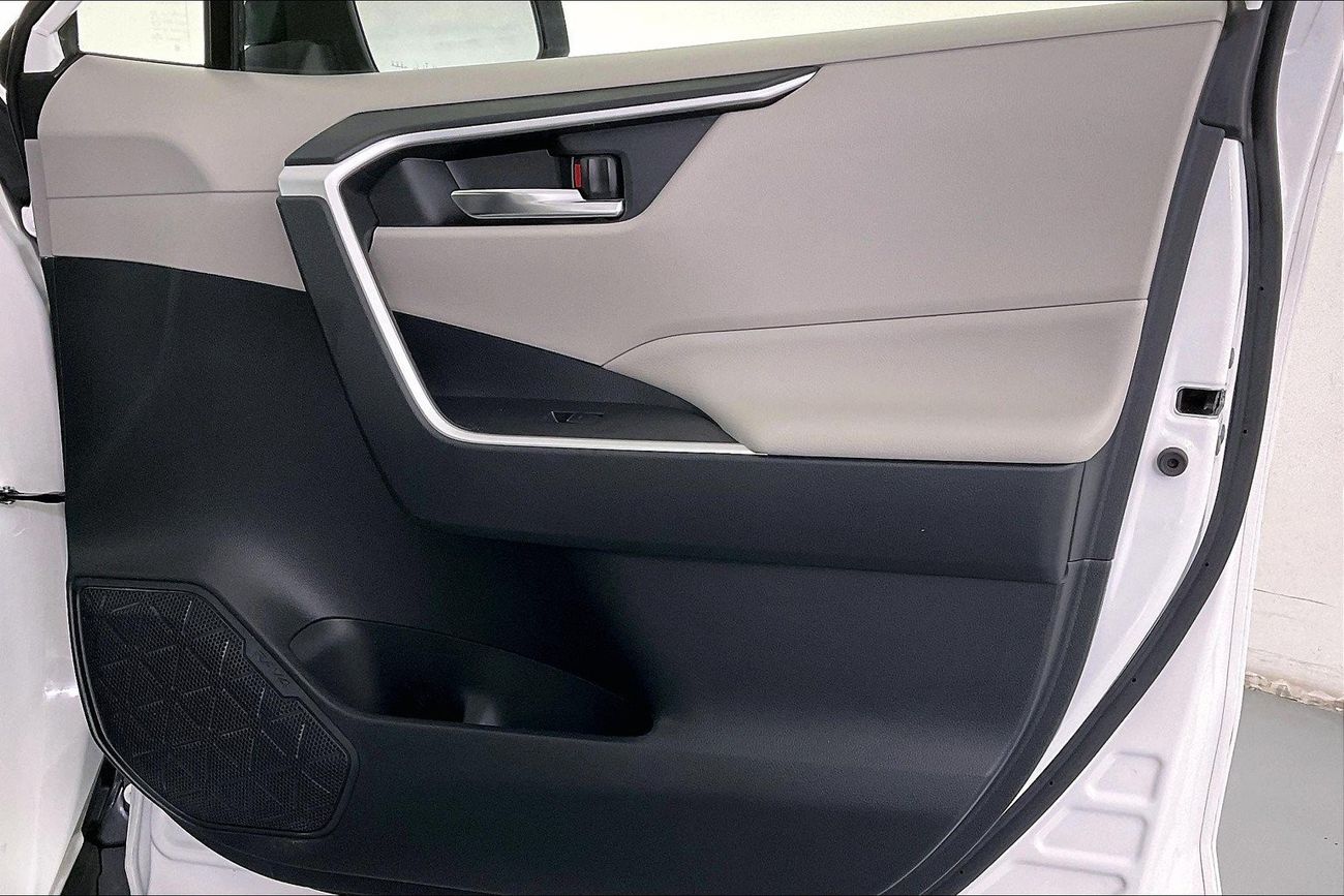 بي أم دبليو X1 xDrive 25i M Sport | ضمان مجاني لمدة عام | 0 دفعة أولى