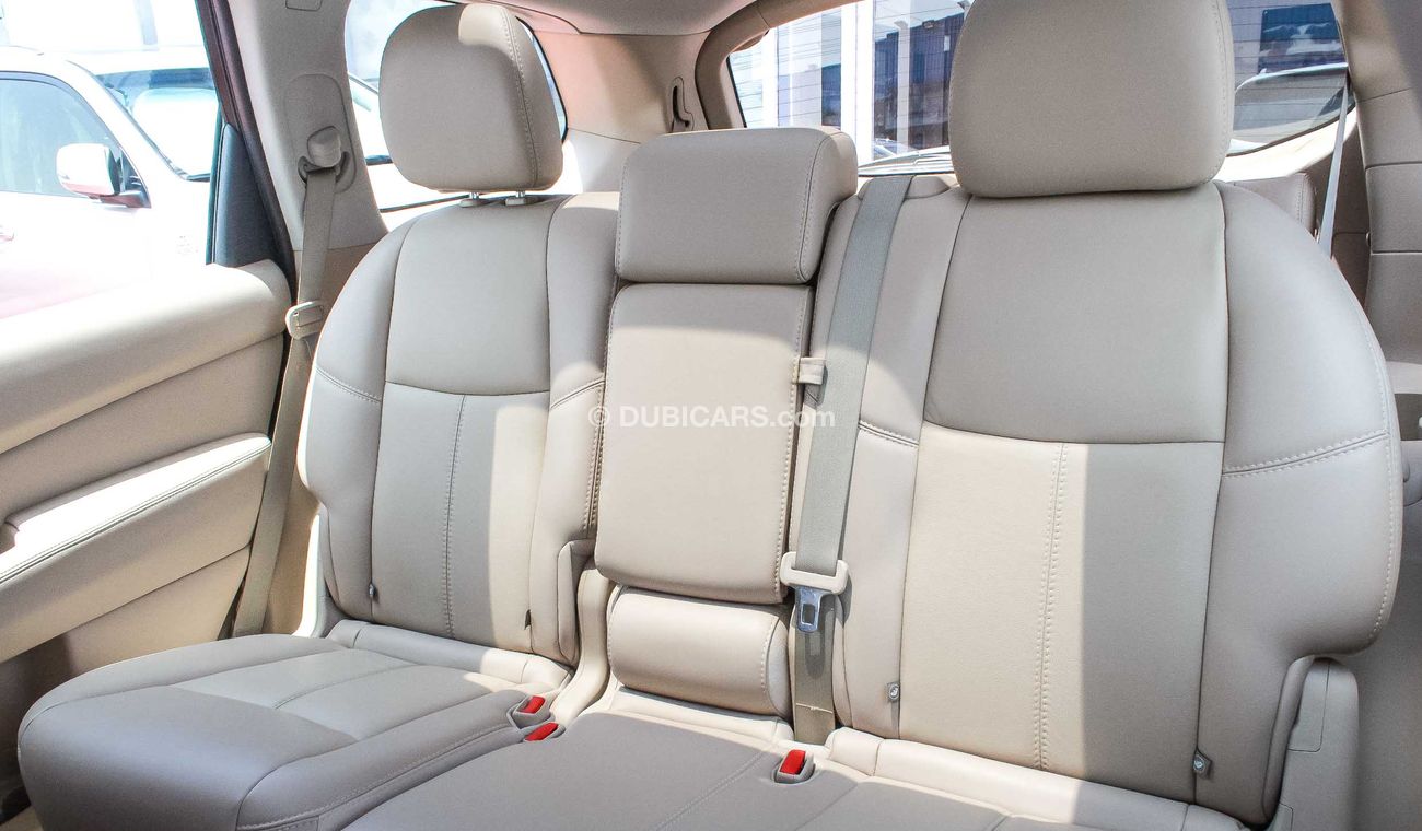 Nissan Pathfinder 4WD - SV