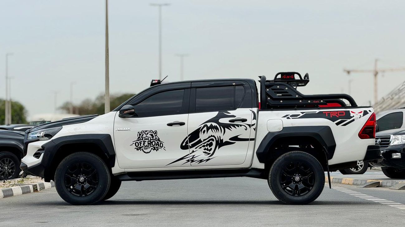 تويوتا هيلوكس -