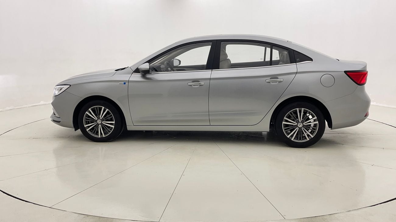 أم جي 5 LUXURY 1.5 | بدون دفعة مقدمة | اختبار القيادة في المنزل