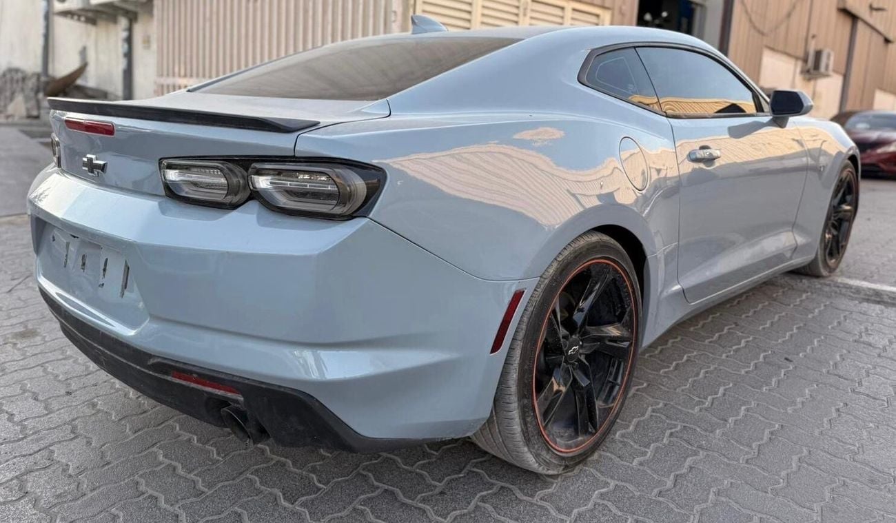 Chevrolet Camaro v6 manual RS LT