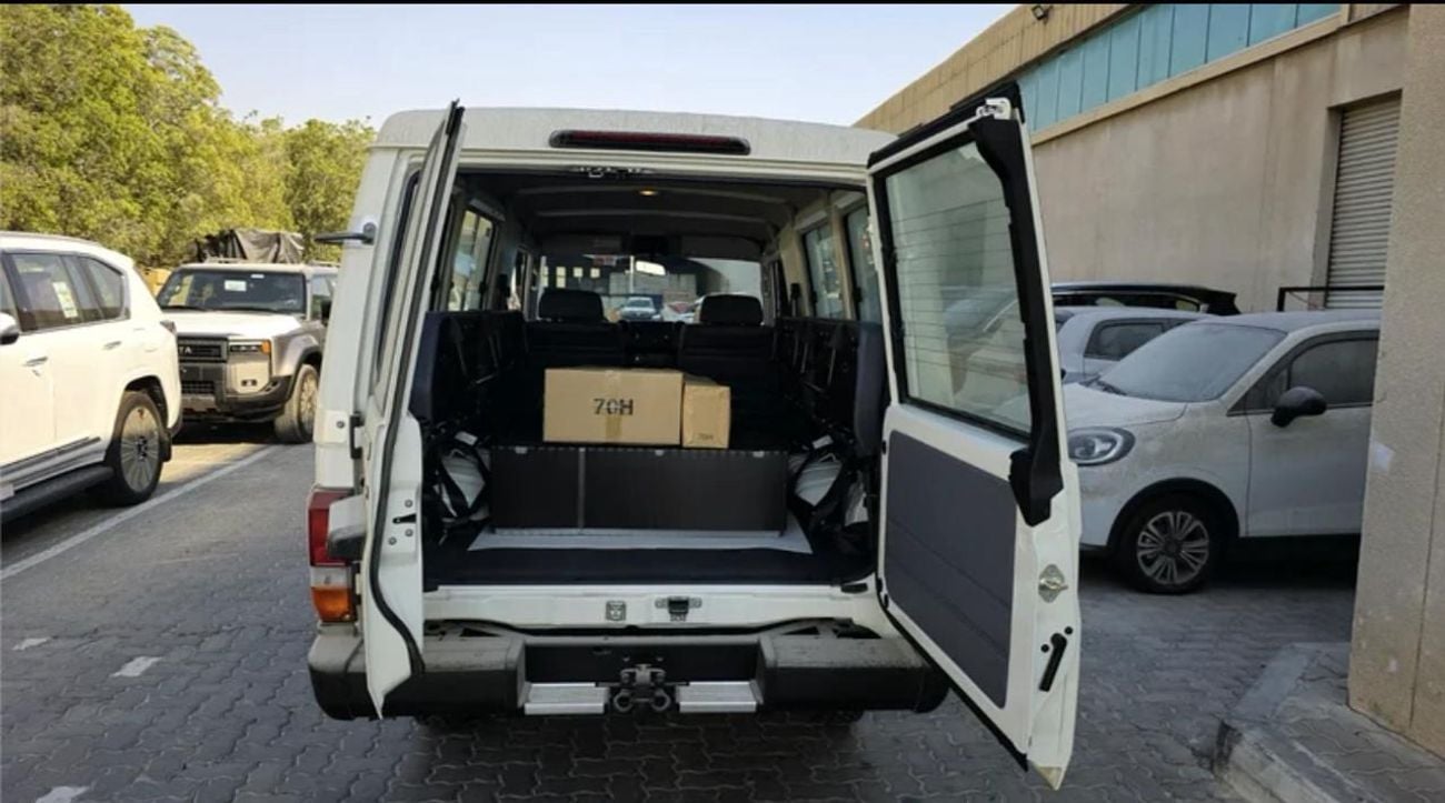 تويوتا لاند كروزر 70 TOYOTA LC78 HARDTOP AT 2.8 2025