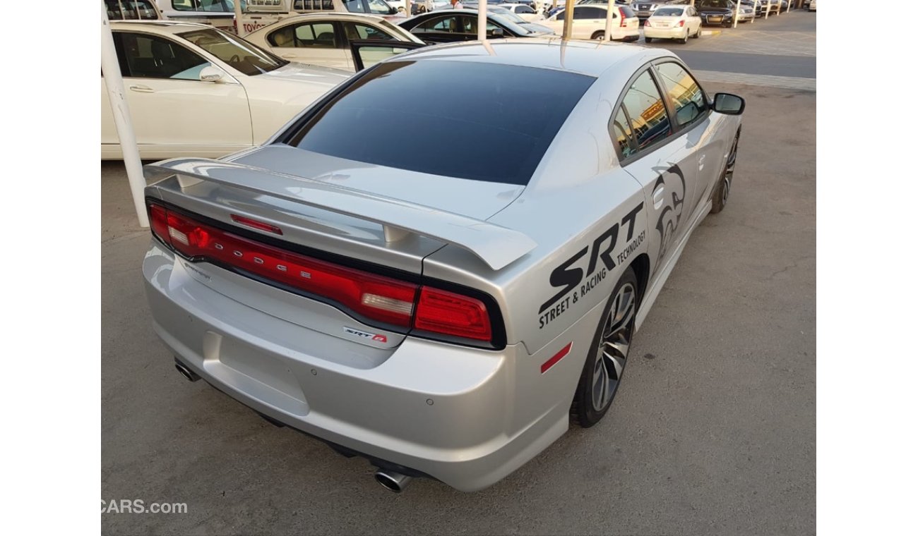 Dodge Charger Dodge Challenger model 2012 GCC car prefect condition full service full option low mileage