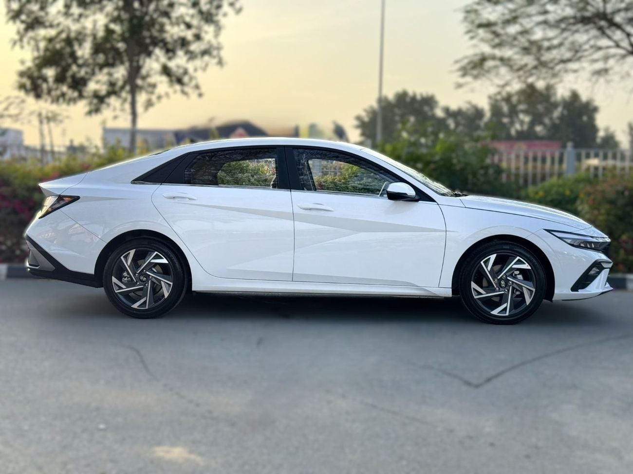 هيونداي إلانترا Hyundai Elantra 1.5L GLX Elite - 2025