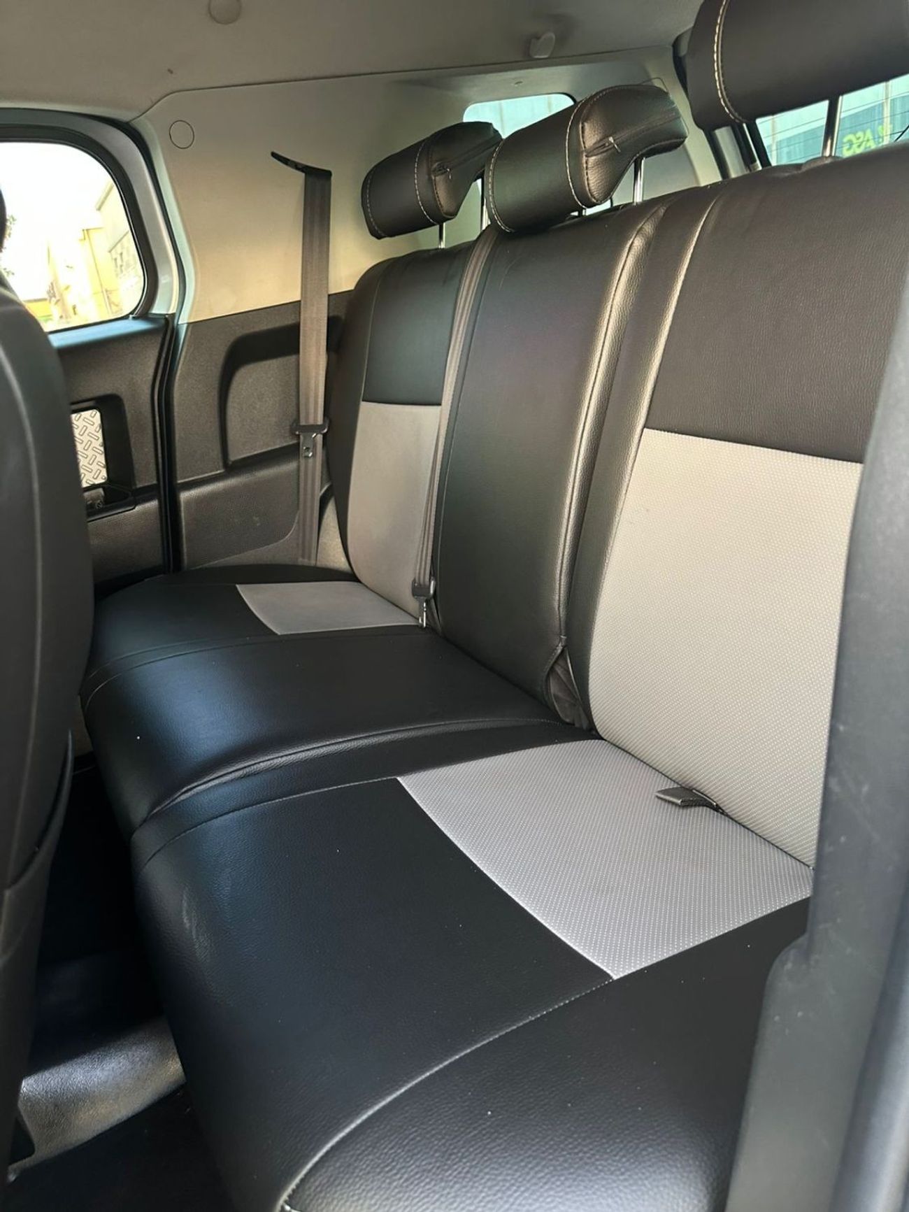 Toyota FJ Cruiser خليجي