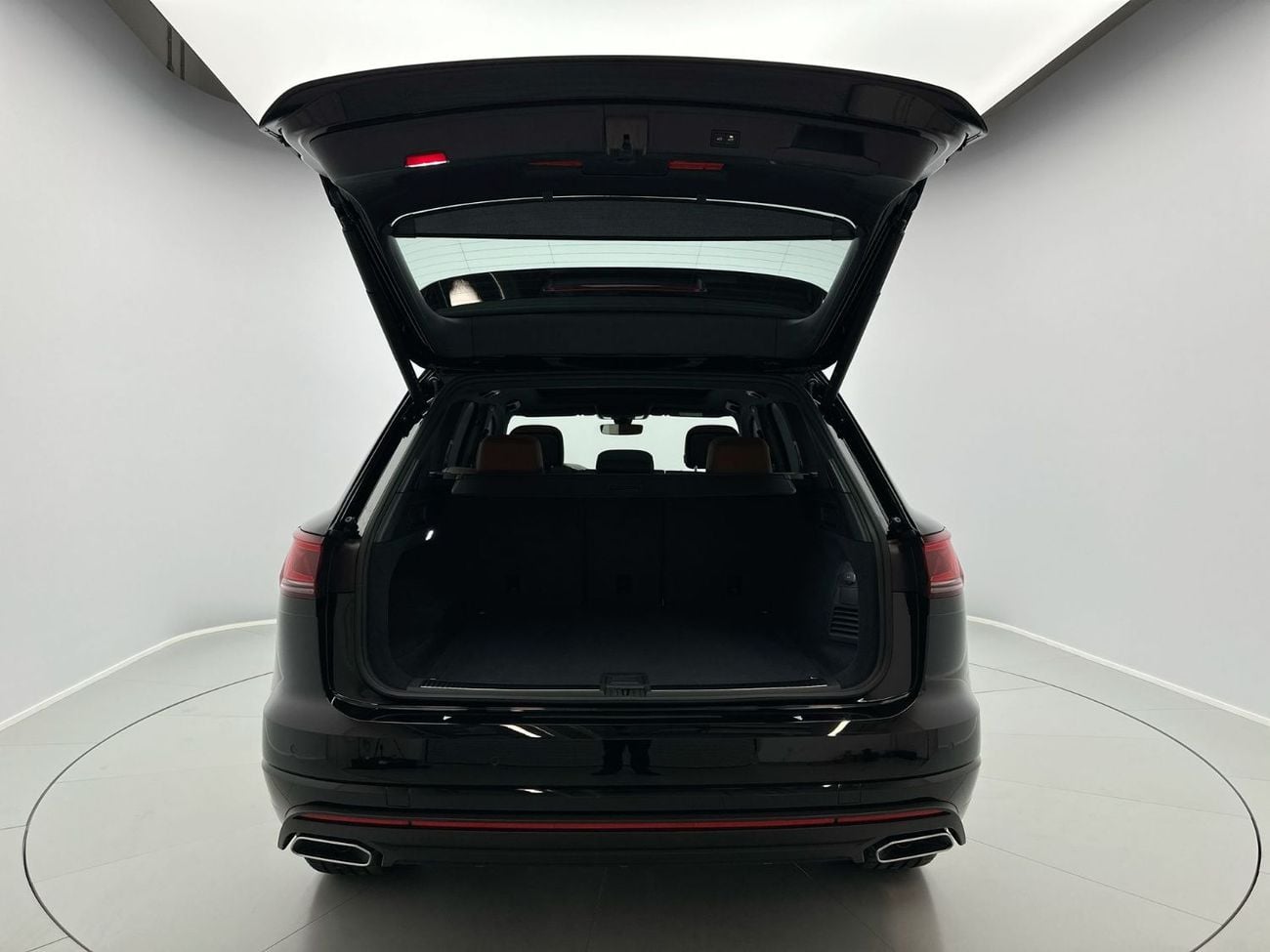 Volkswagen Touareg Touareg Elegance++ 3L | Ex-Demo Car | 4MOTION | Panoramic Sunroof | Varenna Leather | Head-Up Displa