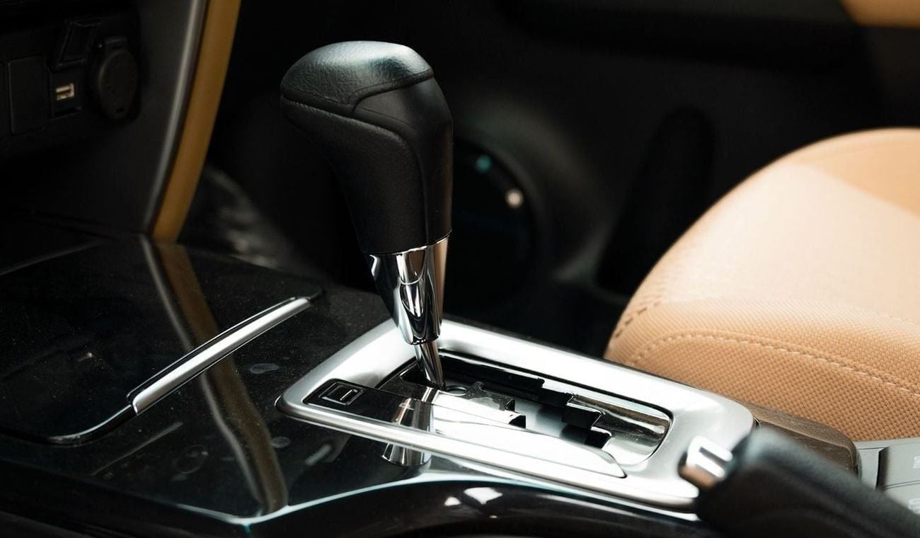 Toyota Fortuner 2025 Toyota Fortuner 2.7L AT Petrol 4WD with Automatic AC