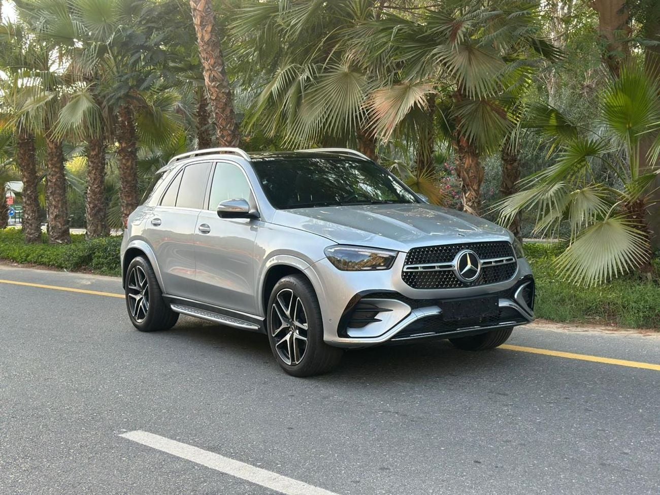 Mercedes Benz GLE350 USA SPEC 2025 Mercedes-Benz GLE 350 4MATIC | Like New | Warranty | 6000 KM | 2.0L Inline-4 | 255 HP