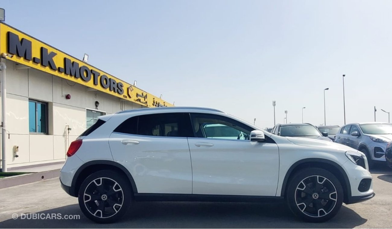 مرسيدس بنز GLA 250 Std