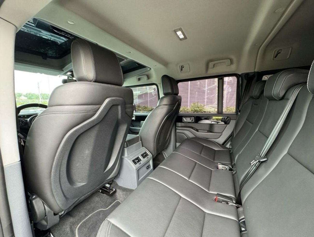 INEOS Grenadier FIELD MASTER GCC SPEC UNDER WARRANTY