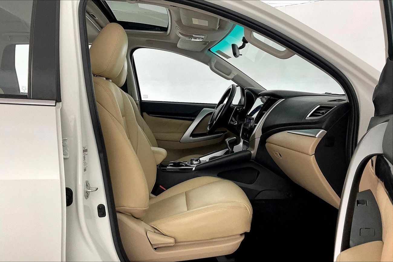 ميتسوبيشي مونتيرو GLS Top