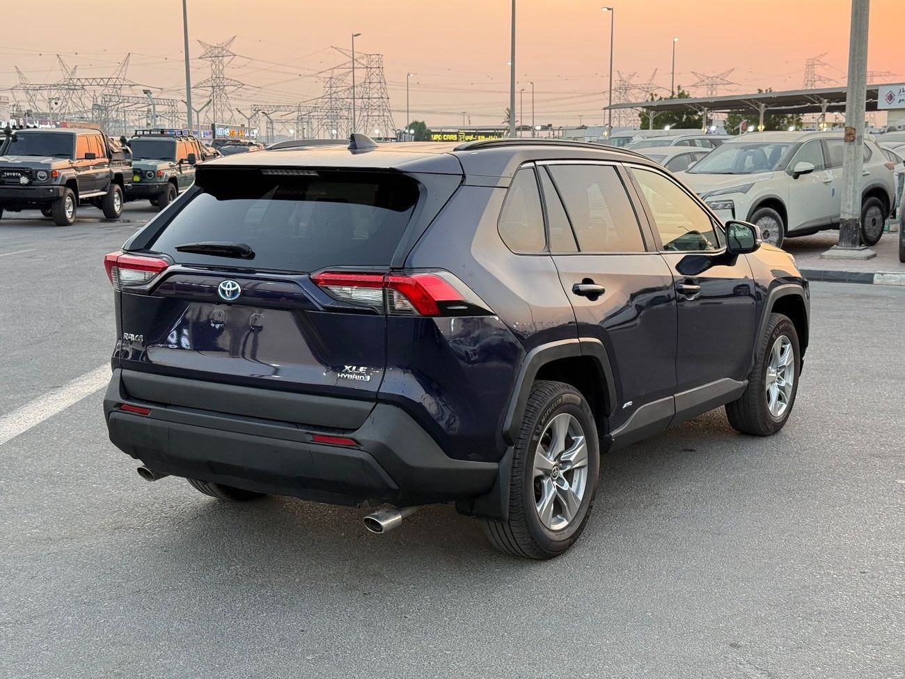 تويوتا راف ٤ 2.5L VXR Hybrid