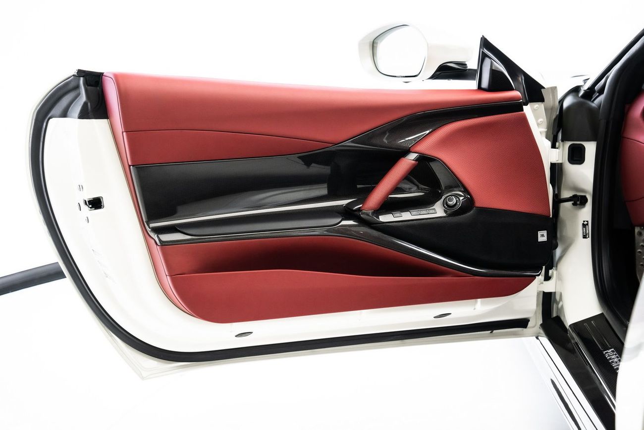 فيراري 812 GTS