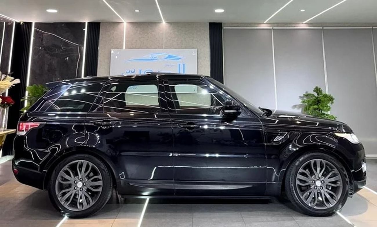 Land Rover Range Rover Sport Supercharged 5.0L ELITE || SUPERCHARGED || GCC || FULLY LOADED || ACCIDENTS FREE
