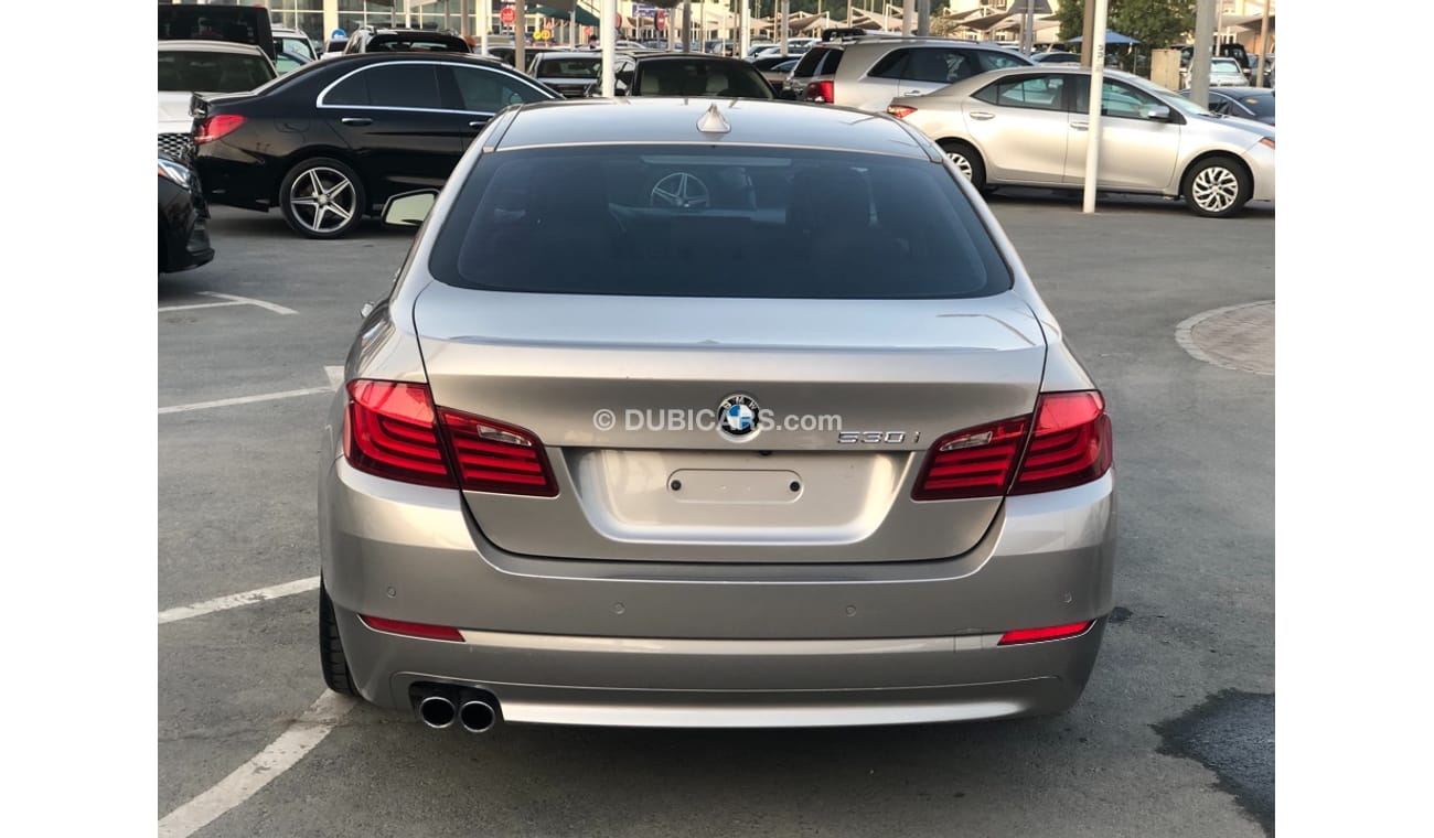 بي أم دبليو 530i موديل 2012 خليجي فل مواصفات كراسي جلد ومثبت سرعه وتحكم كهربي كامل ونظام صوت ممتاز وكاميرا خلفيه ومدخ