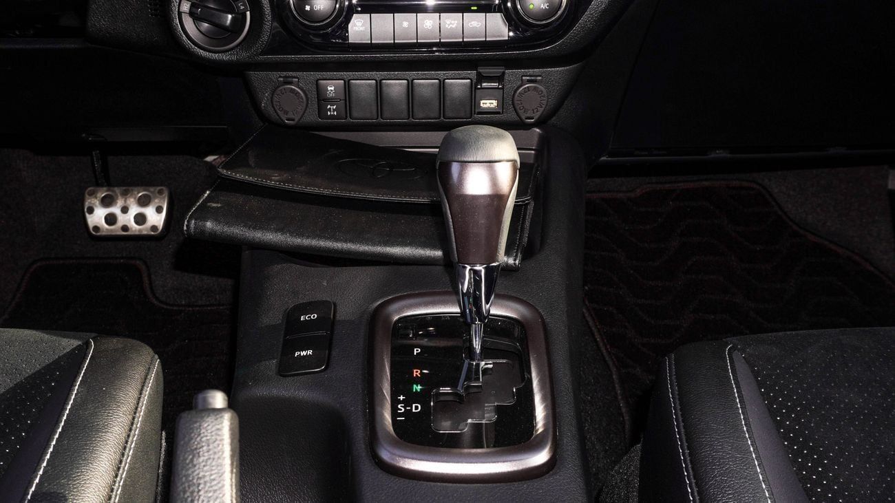 Toyota Hilux HILUX GR Sport 4.0L PETROL , V6 , 2025 Model