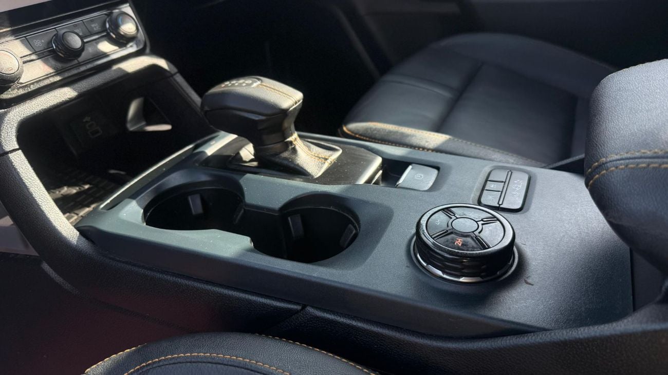 فورد رانجر Wildtrak RHD 2.0L V4 Turbo Diesel Engine 4WD 360° Camera Automatic Gear 5 Seats 4 Doors