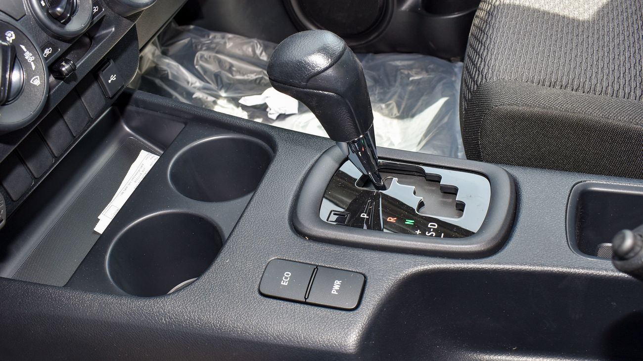Toyota Hilux 2.7L A/T 4WD YM 2024 (EXPORT ONLY)