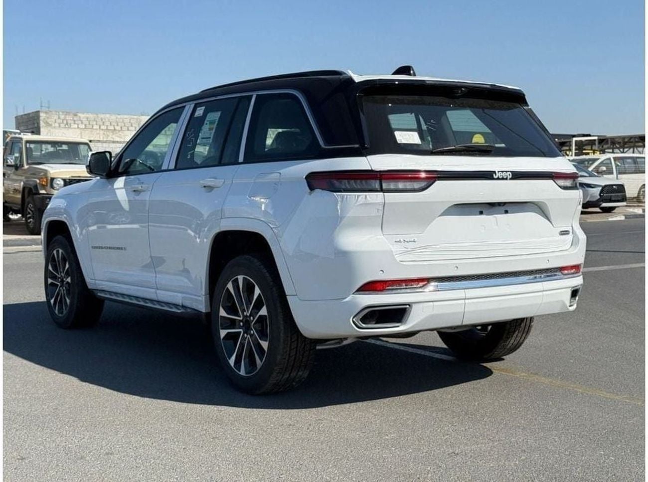 جيب جراند شيروكي EXPORT PRICE - Grand Cherokee Overland 3.6L