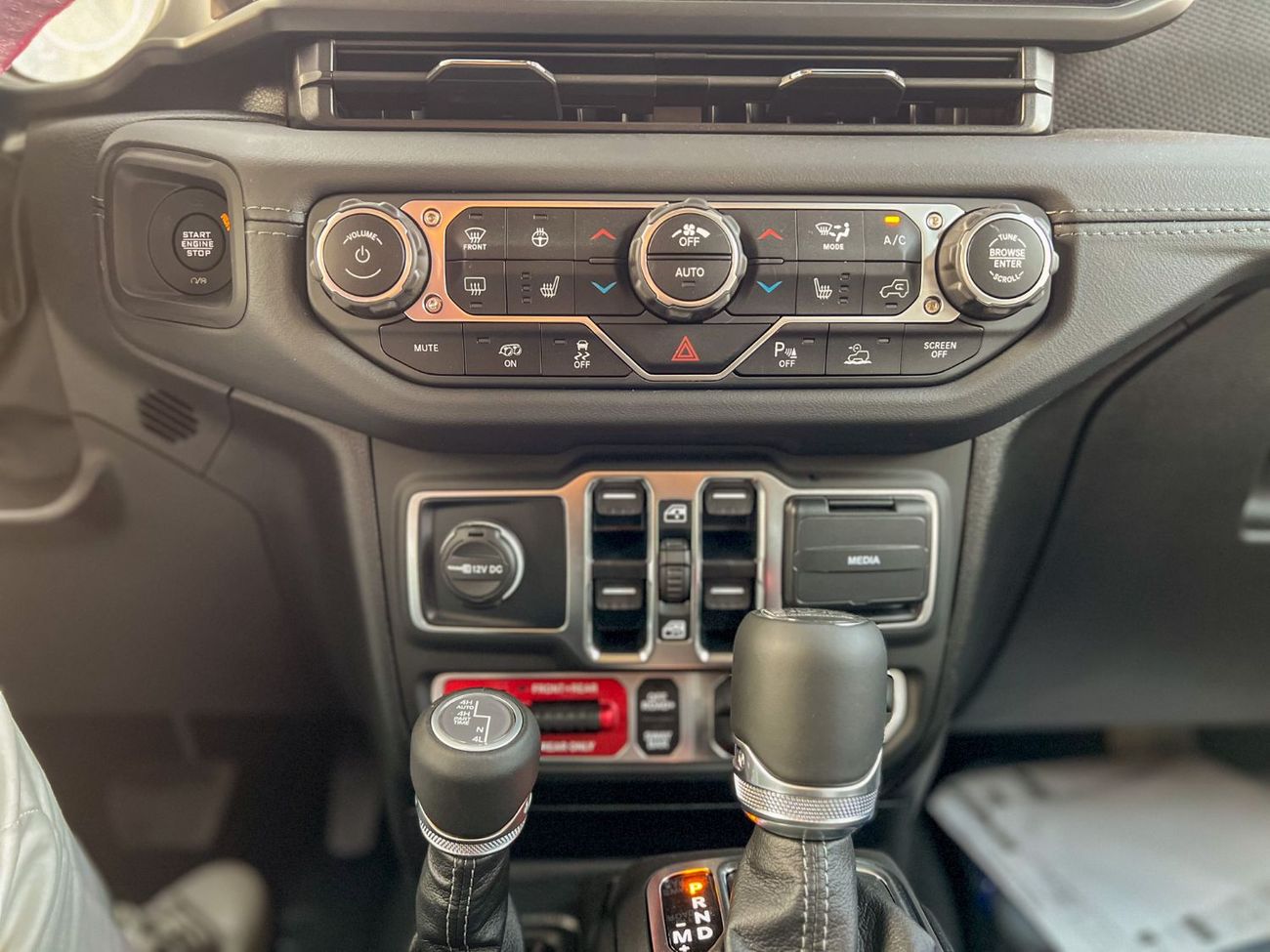 جيب رانجلر EXPORT PRICE - Rubicon 392 6.4L V8 - FINAL EDITION