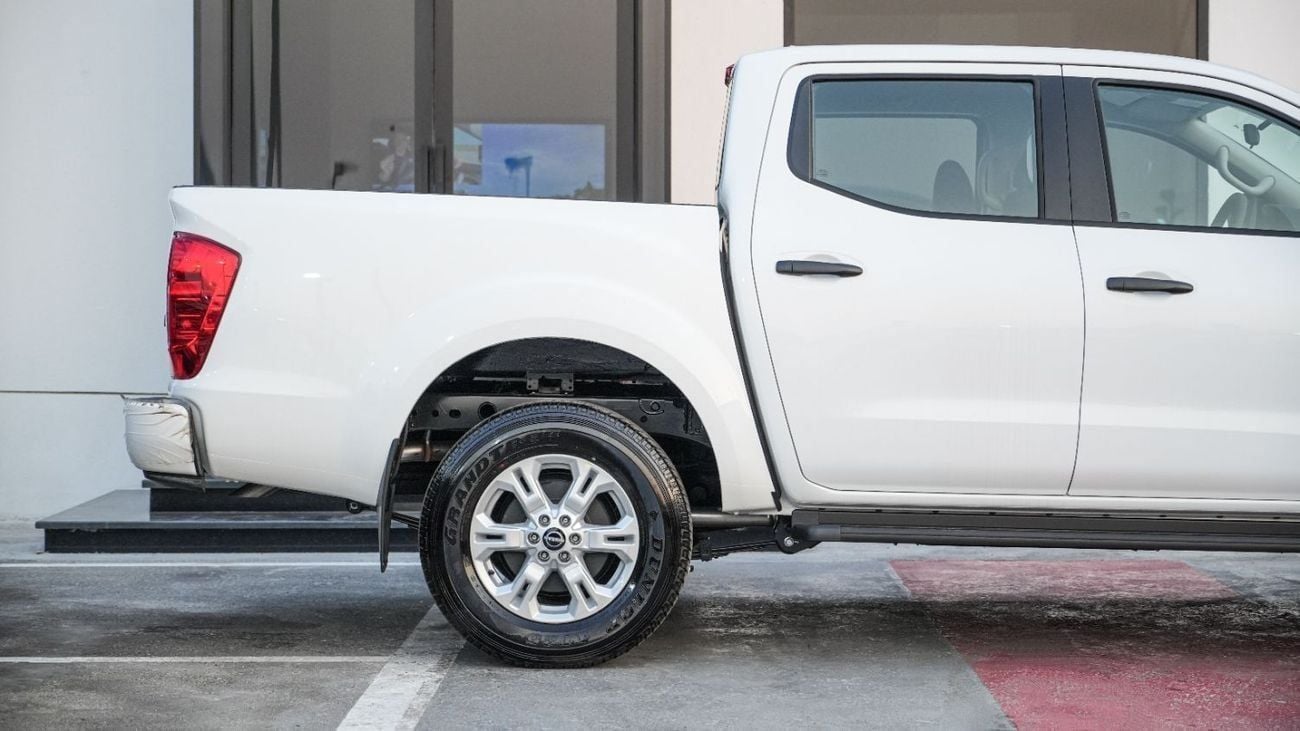 نيسان نافارا Std 2.5L 4WD M/T 2025 MY EXPORT PRICE