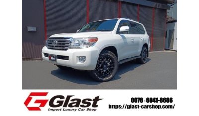 Toyota Land Cruiser URJ202W