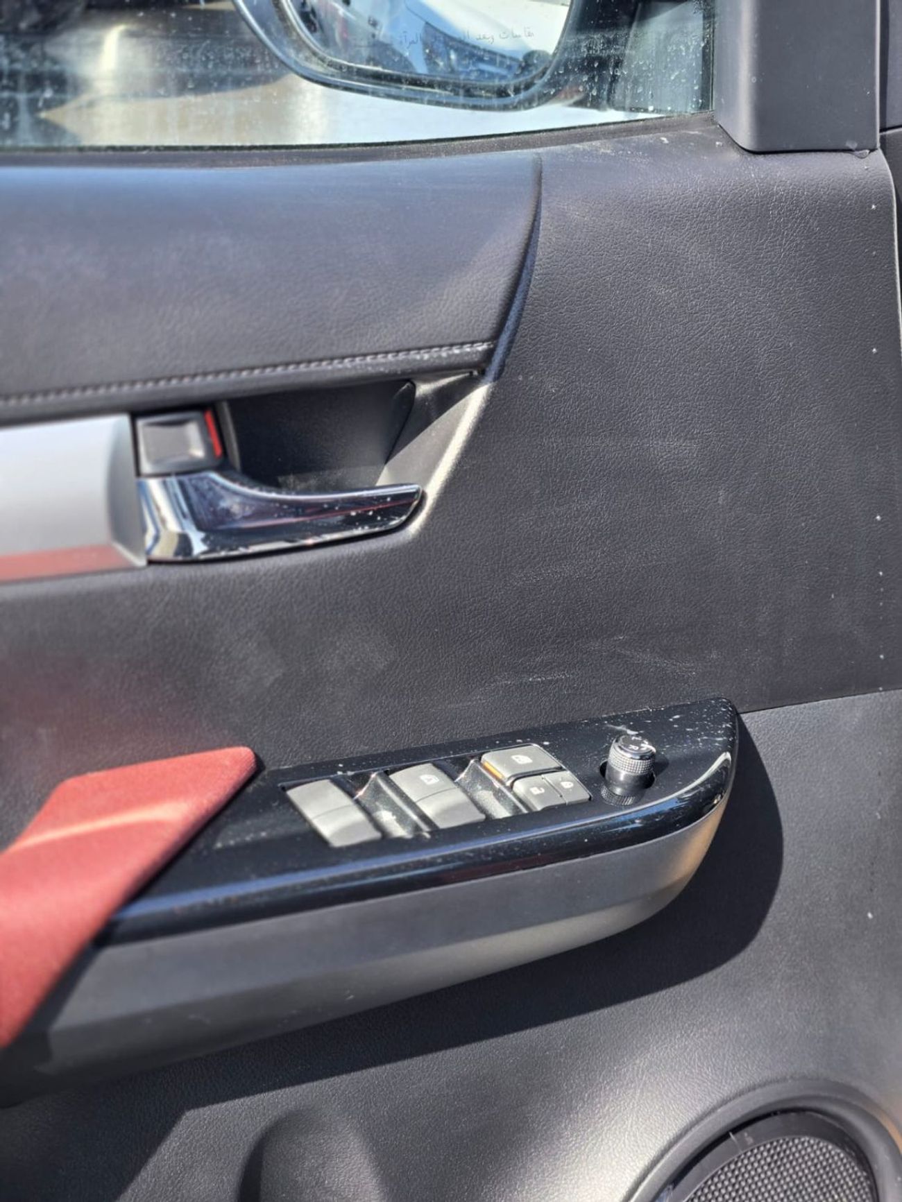 Toyota Hilux 2.7L PETROL GLXS SRS M/T DOUBLE CABIN FULL OPTION PICKUP