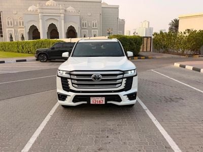 تويوتا لاند كروزر VXR