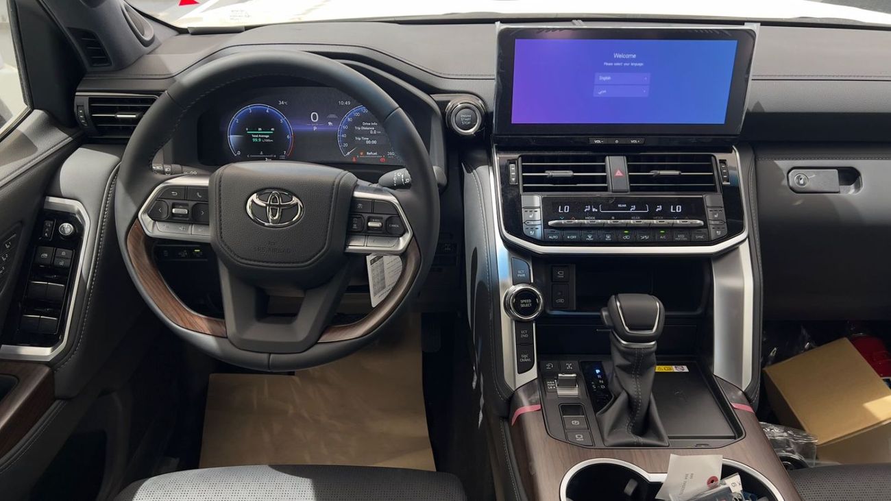 تويوتا لاند كروزر EXPORT ONLY - 2026 LC300 VX 4.0L (Black Interior) (GCC Specification)