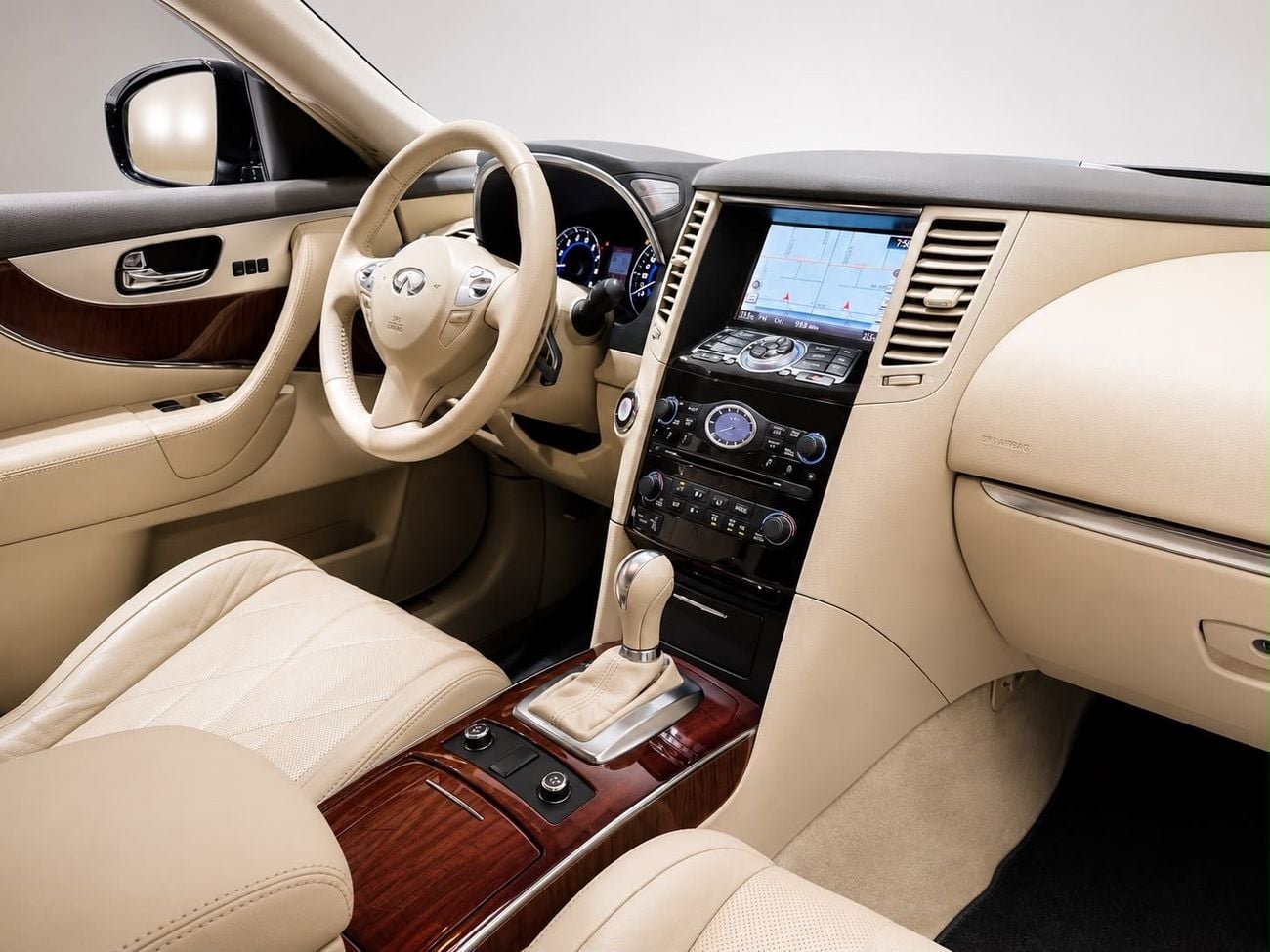 Infiniti QX70 EXCELLENCE