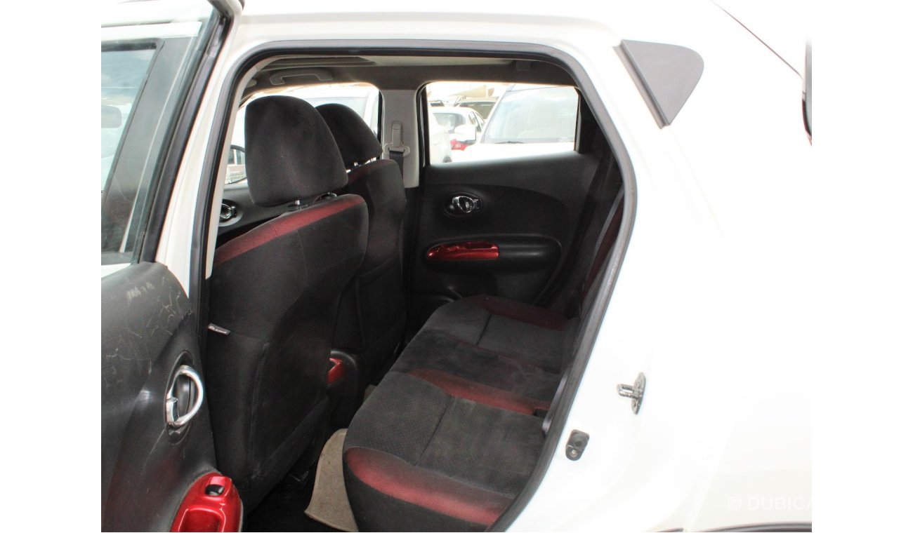 Nissan Juke ACCIDENTS FREE - GCC - SUNROOF - CAR IS IN PERFECT CONDITION INSIDE OUT