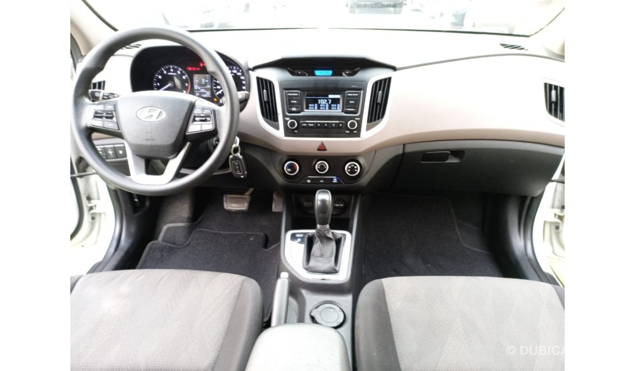 Hyundai Creta Gulf model 2020, agency dye CC1600, cruise control, sensor wheels, in excellent condition, you do no