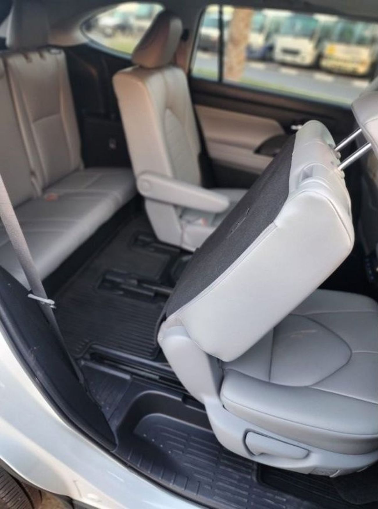 Toyota Highlander LE TOYOTA HIGHLADER 2021 MODEL FULL OPTION 2021 MODEL