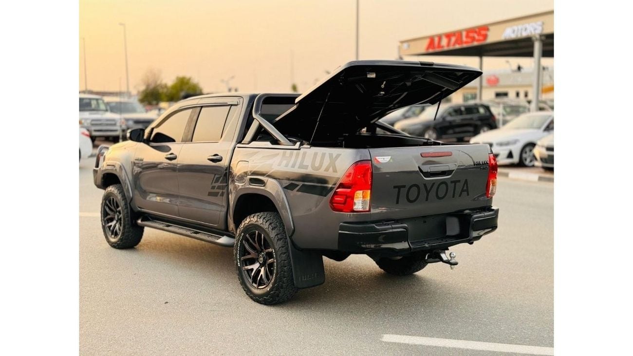 Toyota Hilux PREMIUM BULL BAR WITH LED FOCUS LIGHTS | ROOF TOP LED | AIR SNORKEL | RHD | 2017 | HILUX BOOT LID |