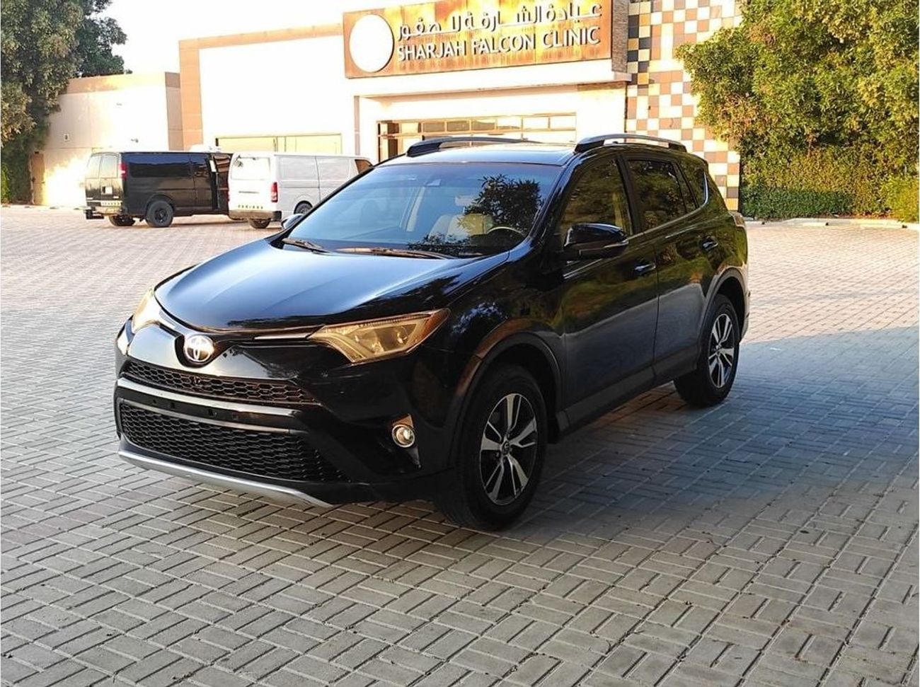 Toyota RAV4 Adventure 2.5L AWD Toyota RAV4 2018 V4 2.5 4WD full options no1