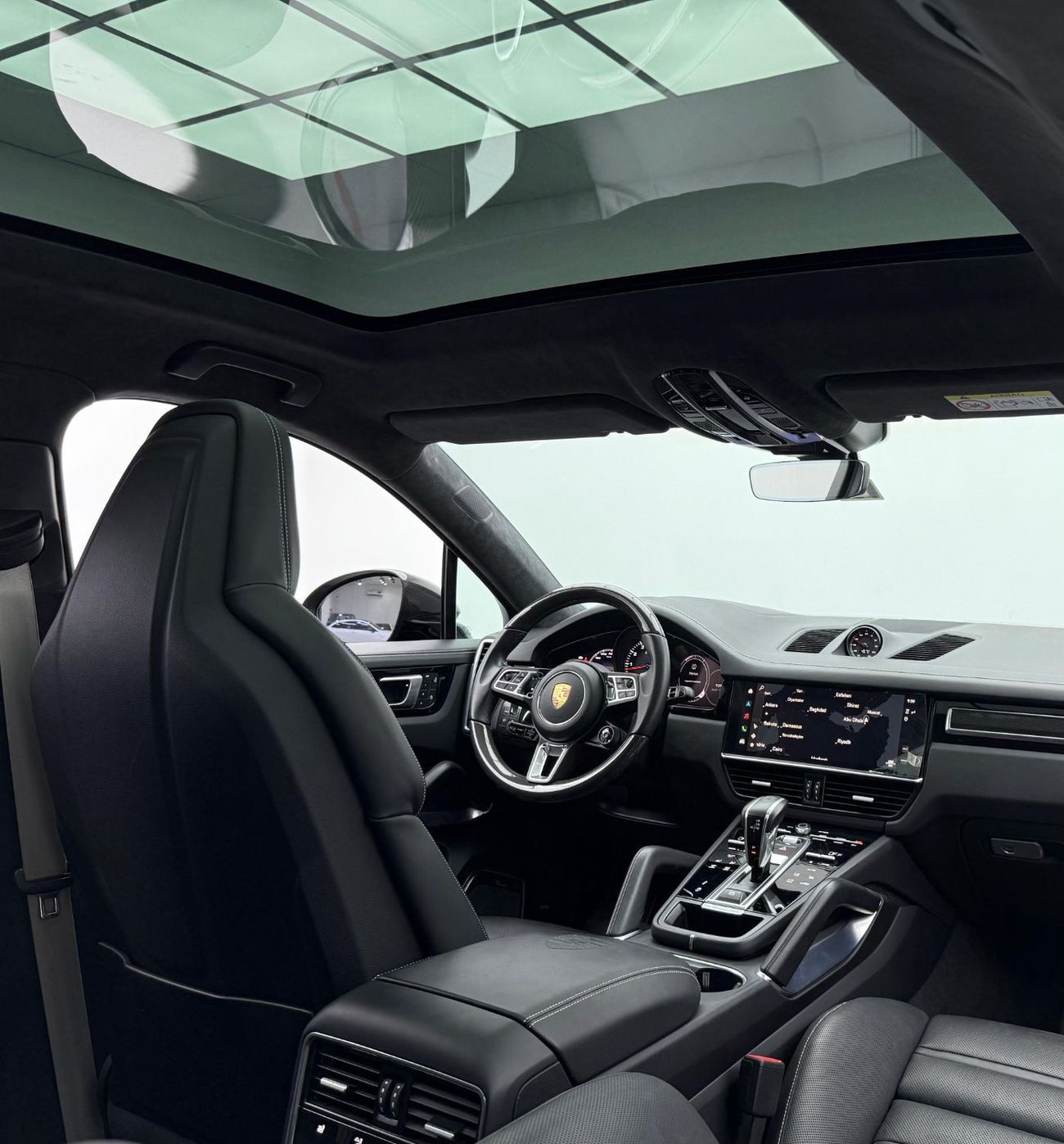 بورش كايان Turbo 4.0L (545 HP) 2022 Porsche Cayenne Turbo, Warranty, Very Low Km, Fully Loaded, Excellent Condi