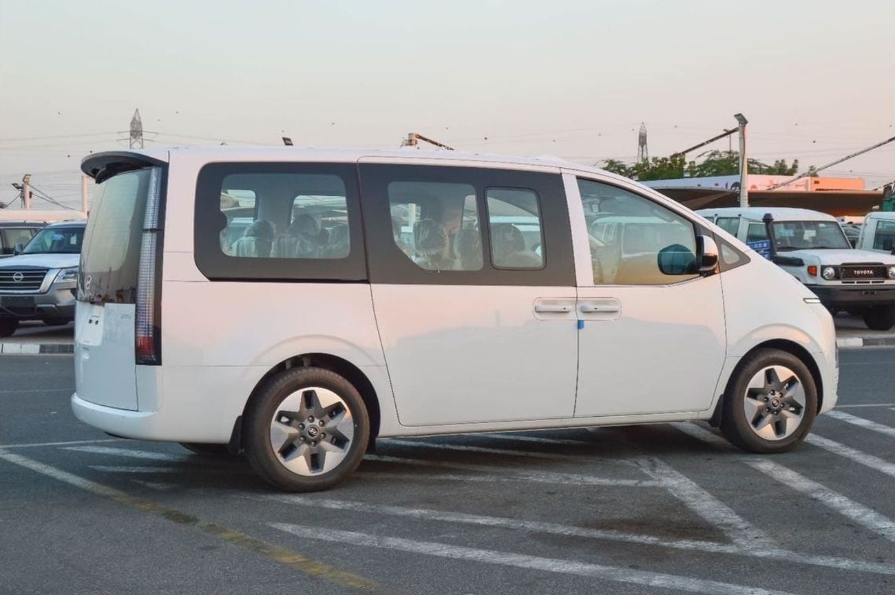 هيونداي ستاريا HYUNDAI STARIA 2.2L DIESEL MINIVAN 2025