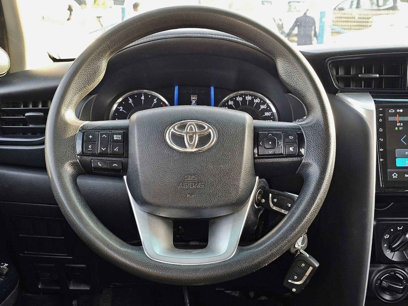 Toyota Fortuner EXR V4 / 4WD / DVD REAR CAMERA / LEATHER SEATS / ONLY FOR EXPORT / LOT# 96570